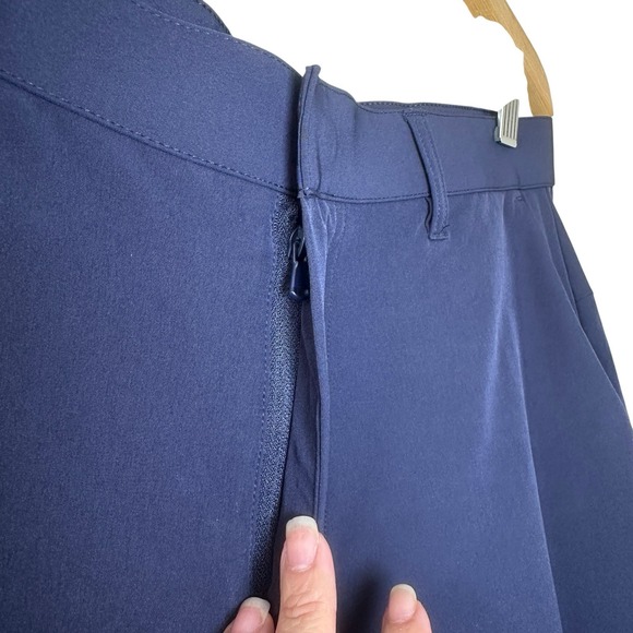 Fabletics Men's Shorts Size 34x8 The Don Deep Navy Golf Casual Chino Stretch - Picture 10 of 14